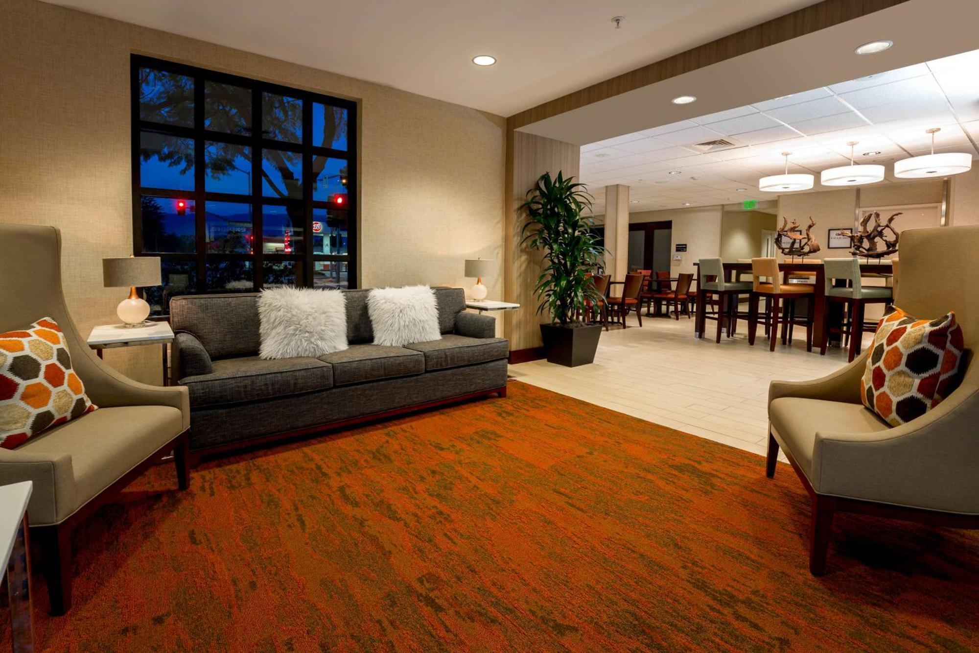 Hampton Inn Santa Barbara/Goleta Exteriör bild